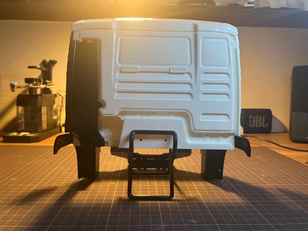 タミヤ1/14 MAN TGS キャビン 新品組み立て