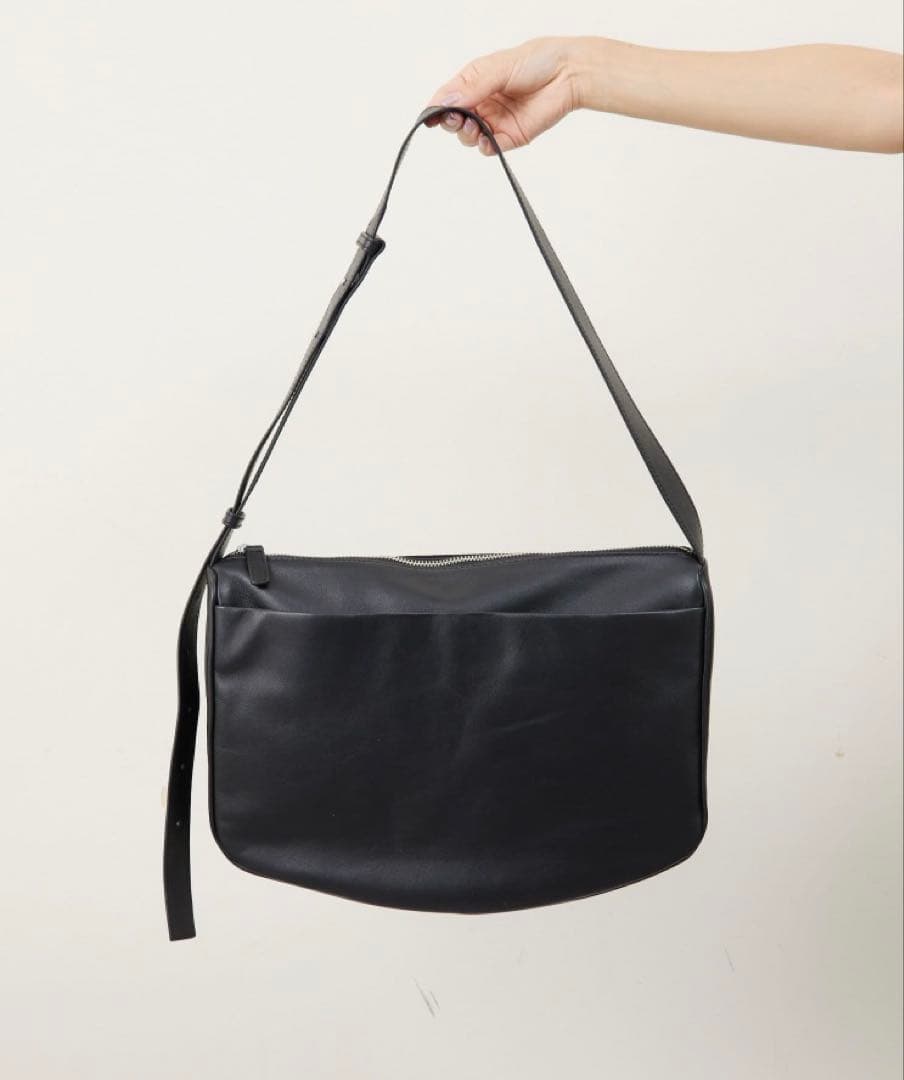 美品 イアパピヨネ スワローマチショルダーバッグ