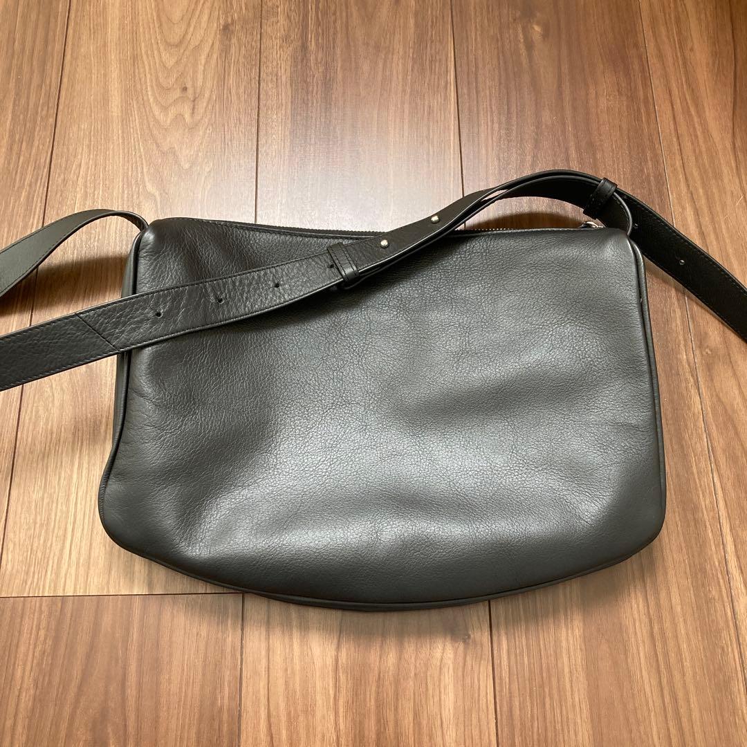 美品 イアパピヨネ スワローマチショルダーバッグ