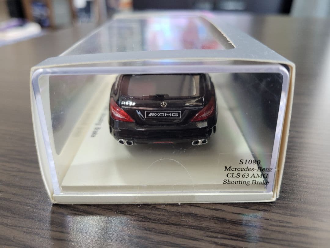 M-Benz CLS 63 AMG Shooting Brake ミニカー