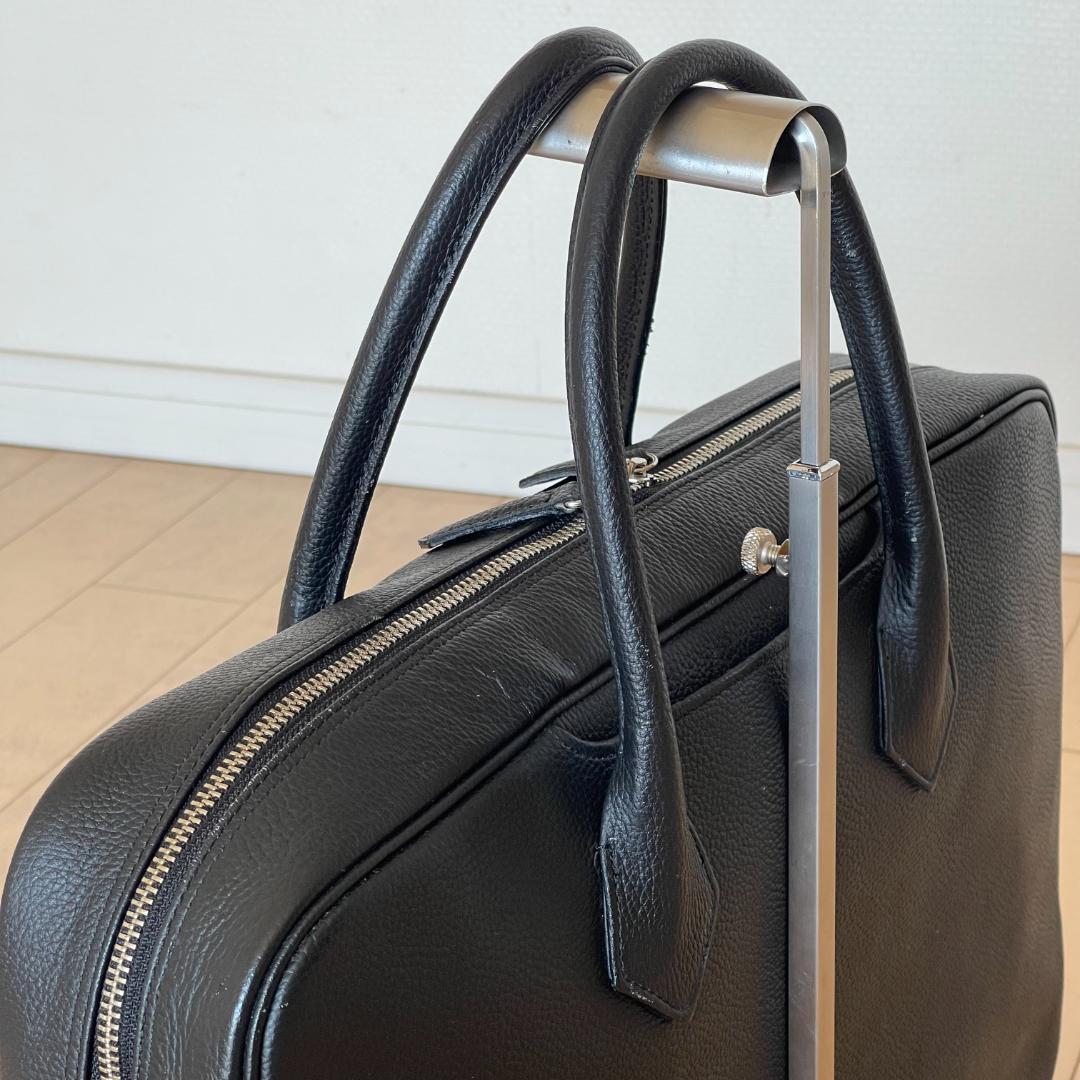 【美品・定価85,800円】hinn エンボスレザー ビジネスバッグ(オマケ付)