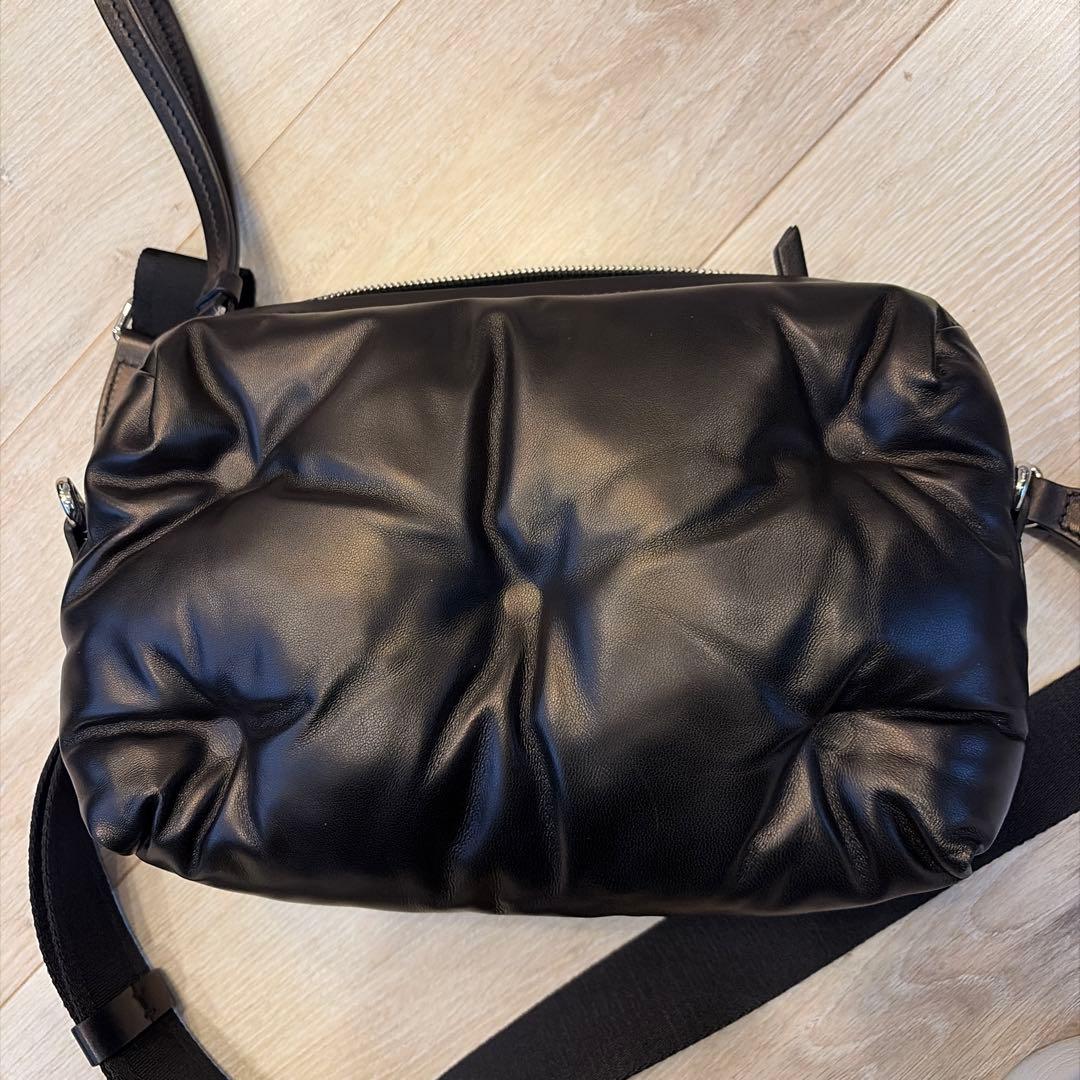 こ*ぎ様 Maison Margiela ブラック ショルダーバッグ ラムスラム