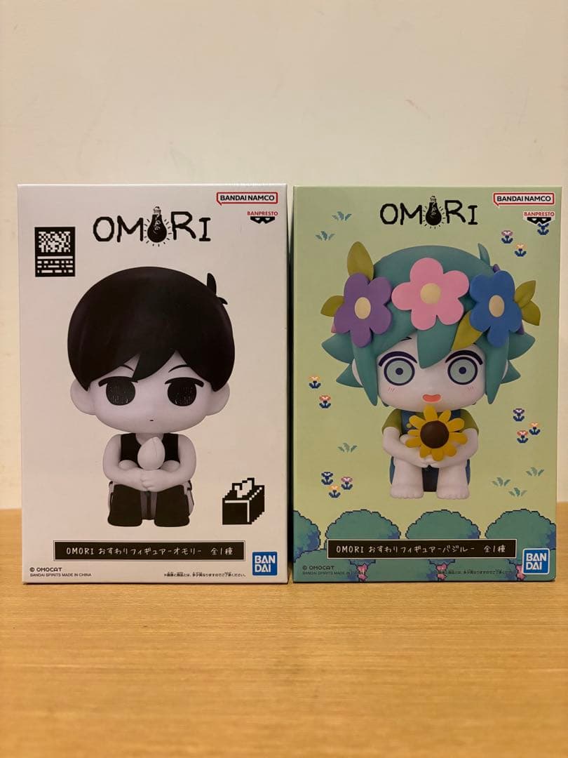 OMORI おすわりフィギュア オモリ バジル 2点セット - メルカリ