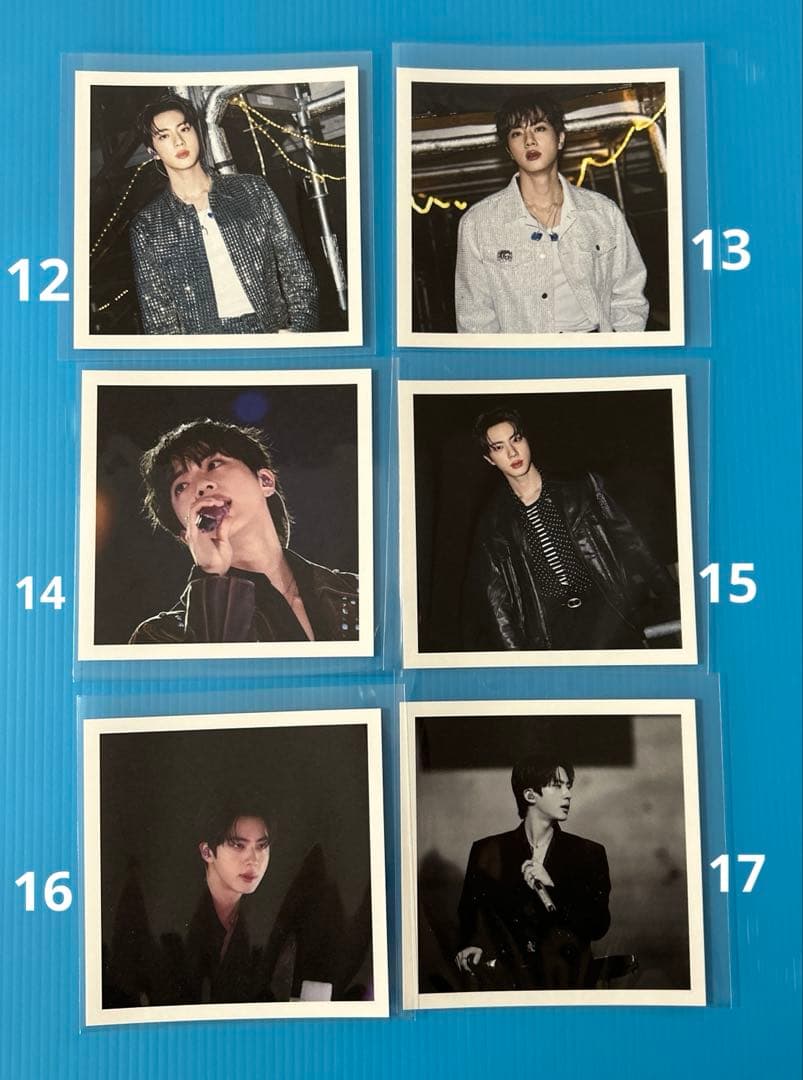 BTS JIN アクリルフォトアルバムキーホルダー（R）