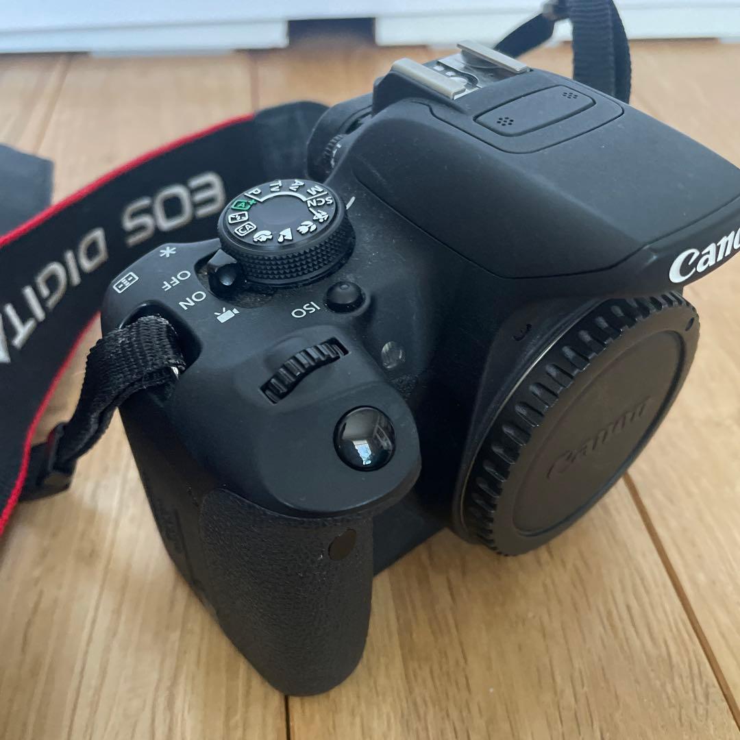 Canon EOS Kiss X7i 18-135 IS レンズキット 元箱付 Canon キャノン