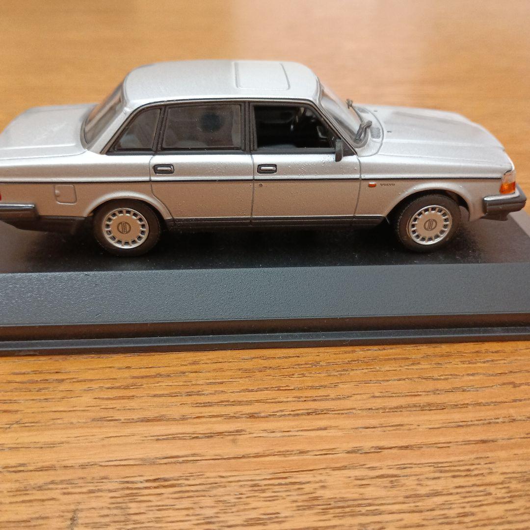 ミニチャンプス製 ボルボ Volvo 240GL 1986 限定