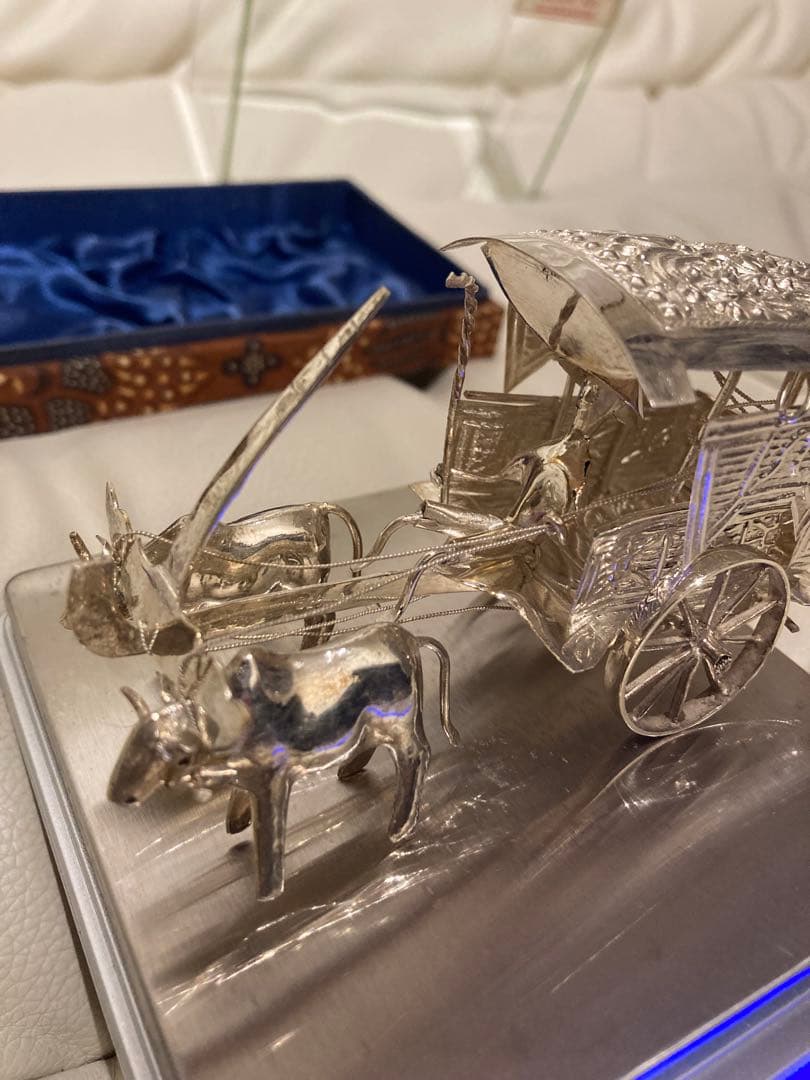 シルバー925 馬車　ガラスケース入り置き物