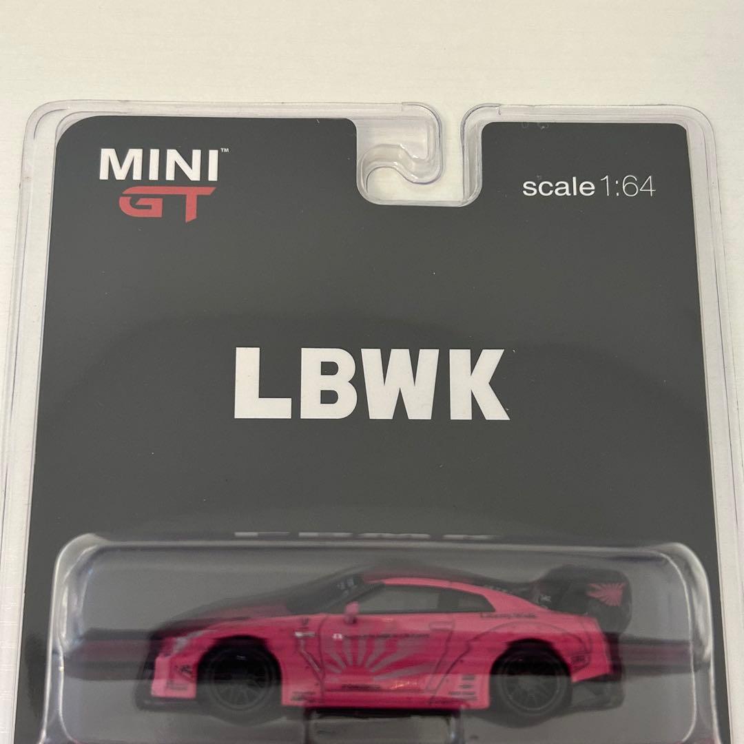 MINIGT LB★WorksNissan GT-R CondyPink1:64
