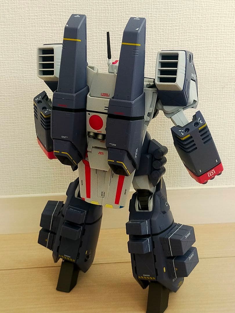 DX超合金 アーマードバルキリー&スーパーパーツ