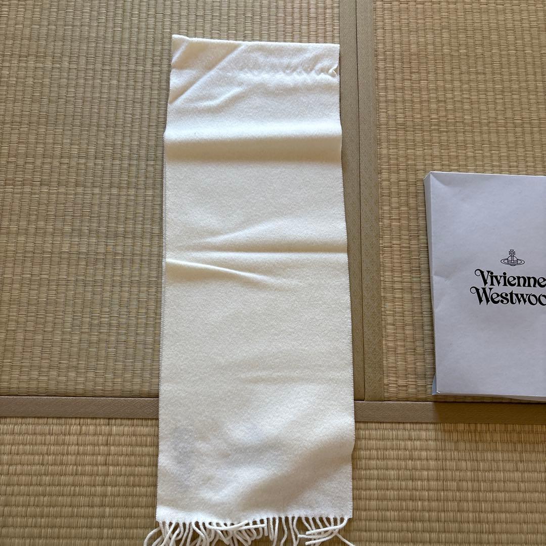 Vivienne Westwood ホワイト マフラー Vivienne Westwood ホワイト