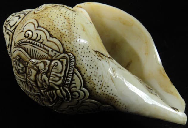 ◇チベット密教法具 法螺貝（シャンカ）クベーラ（毘沙門天）シャクティ