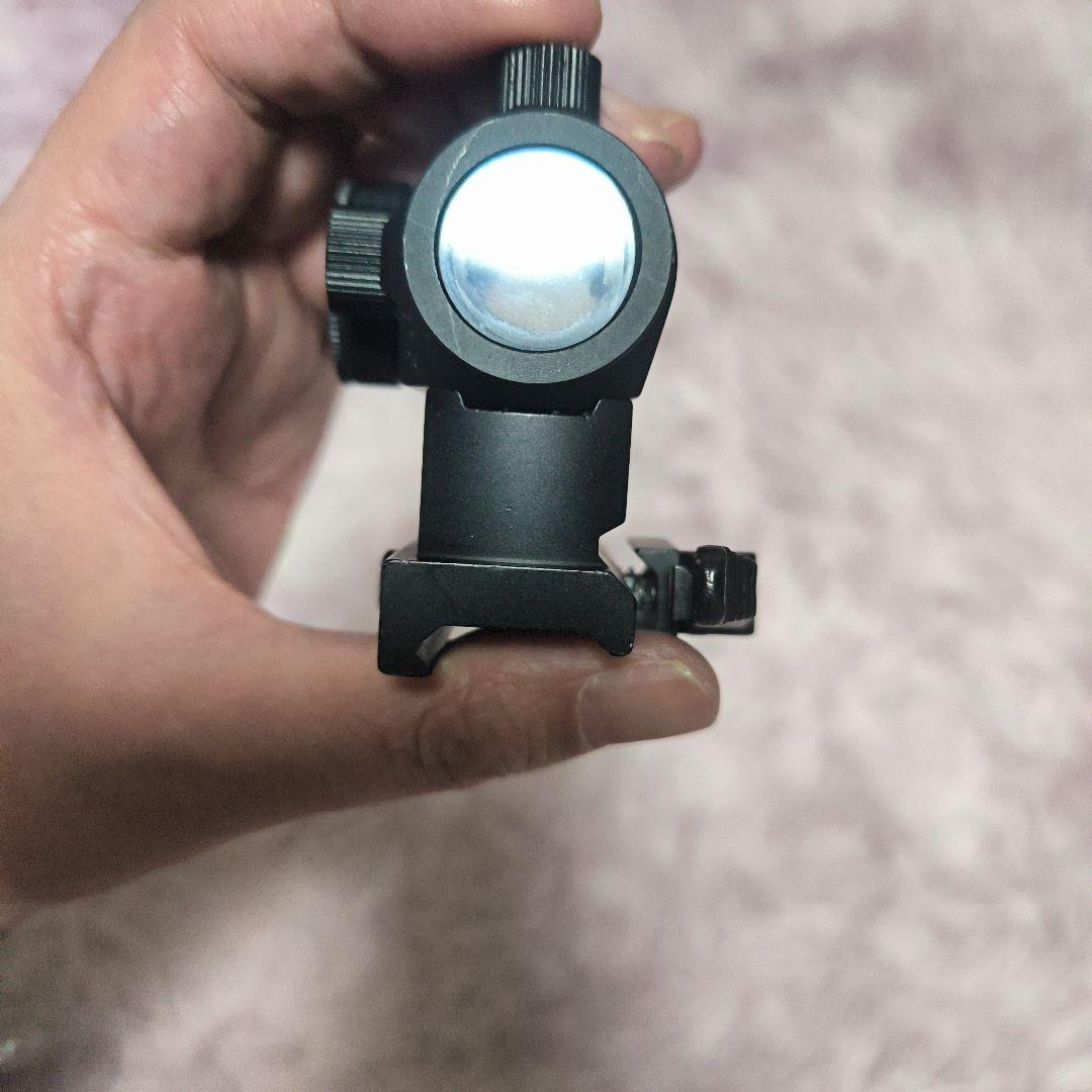 むゆ東京マルイ スタンダード電動ガンP-90 トリプルレイル ドットサイト