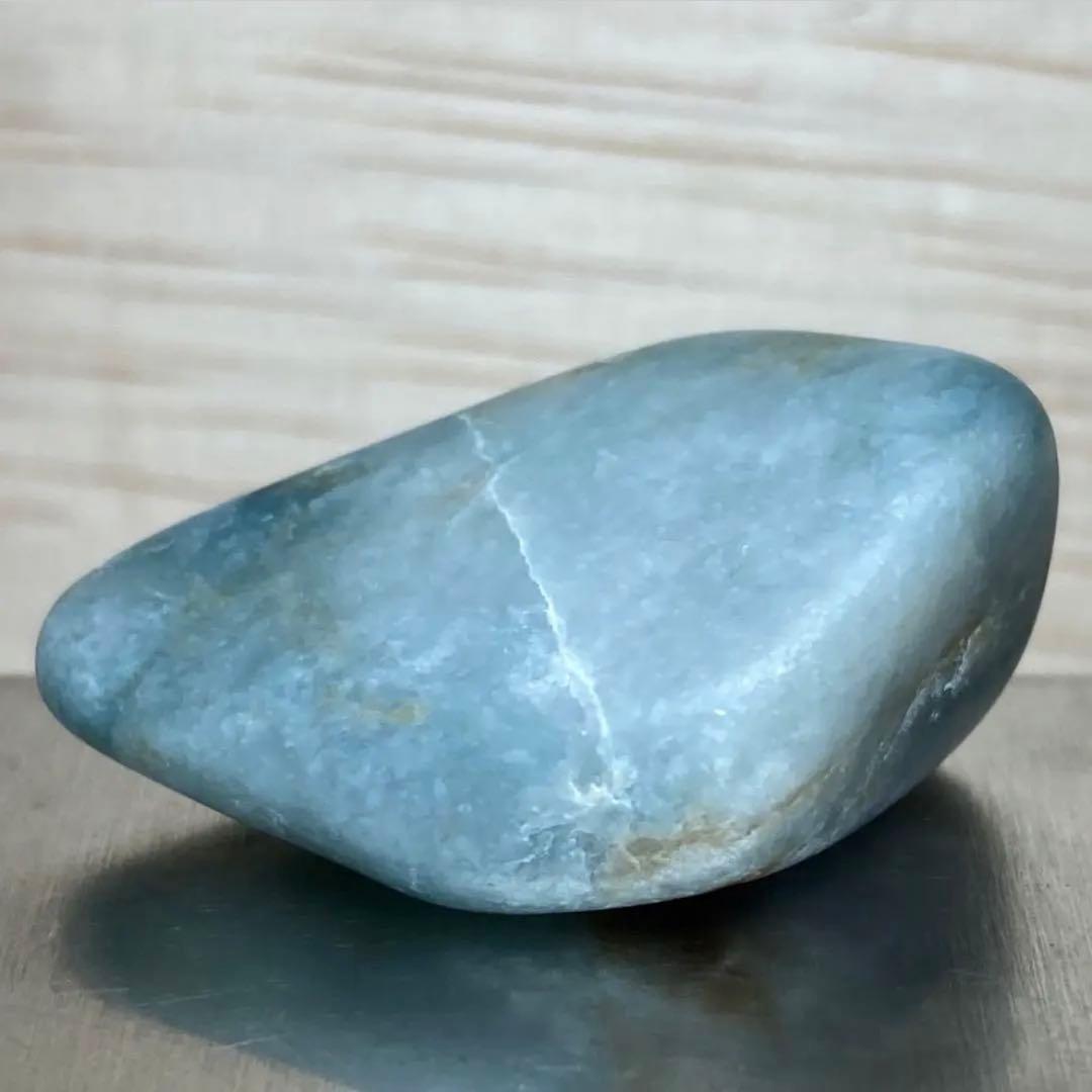 表示価格より20％OFF】糸魚川翡翠 入りコン沢 青翡翠 原石 12.7g