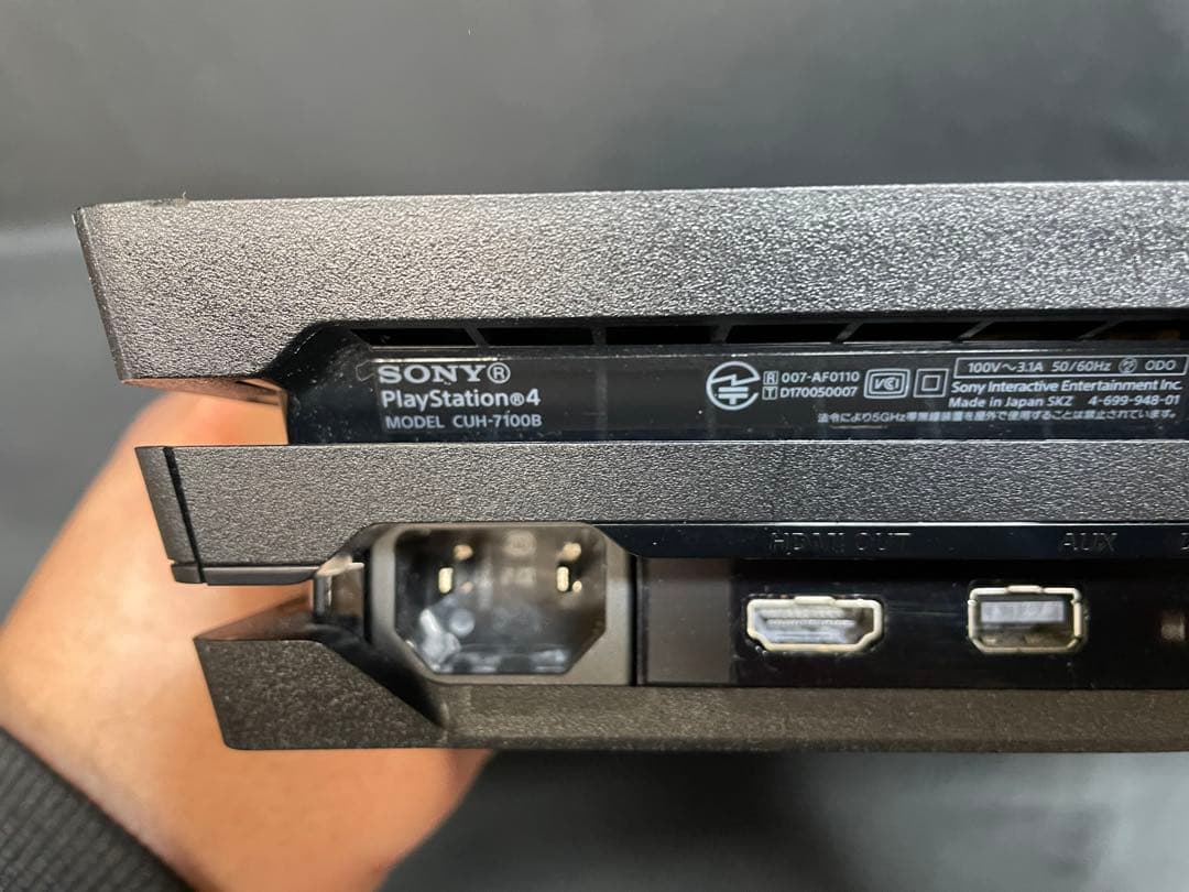 Nintendo Switch SONY PS4 Pro CHU-7100B 1398