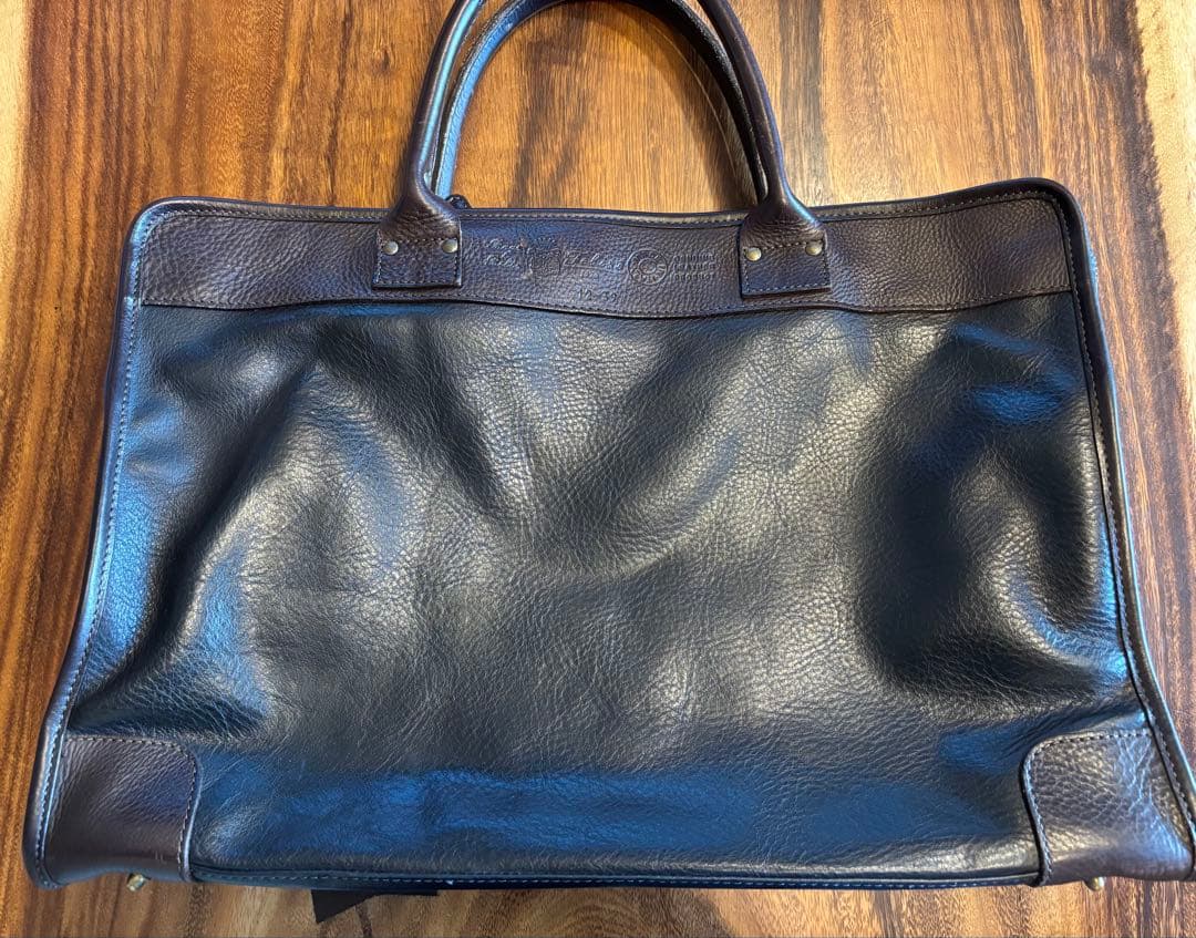 フェリージ　ブリーフケース