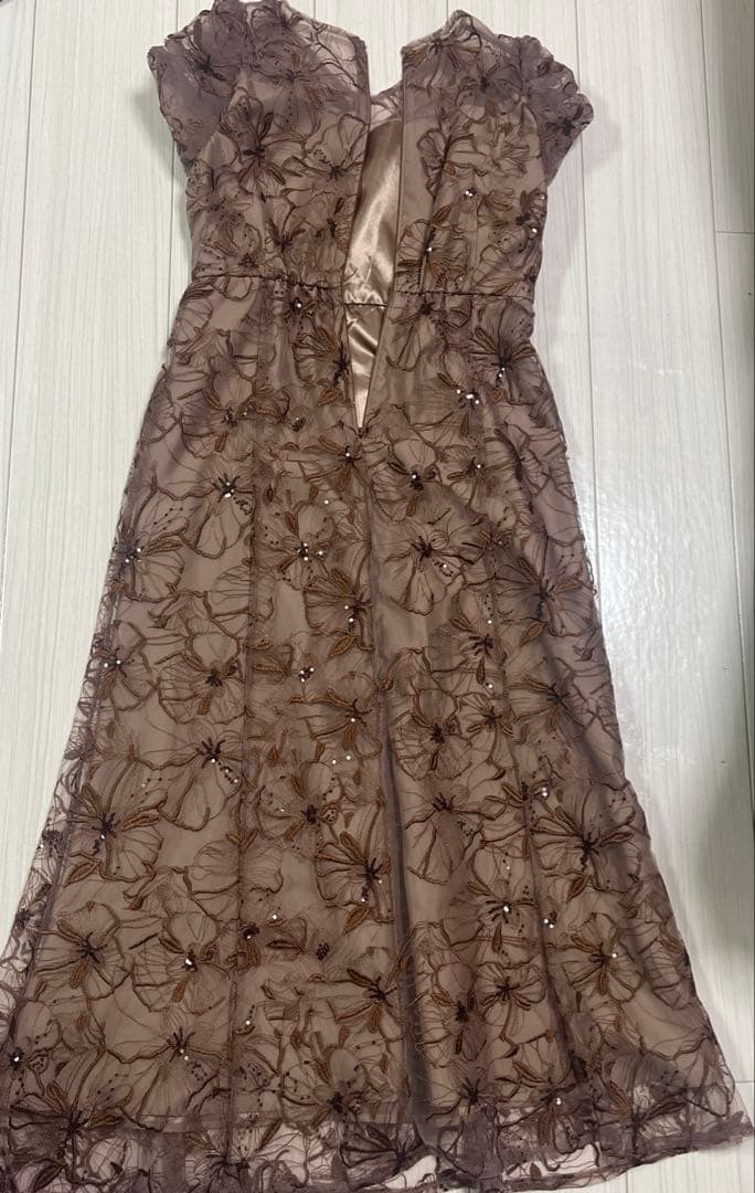 ⭐︎専用⭐︎スパンコール刺繍レースワンピースドレス