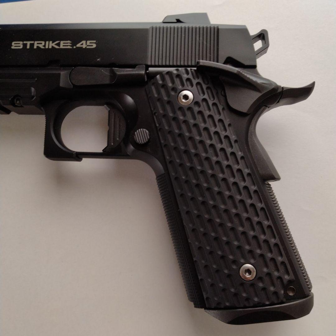 赤*色様 ストライクウォーリア　 ガスガン