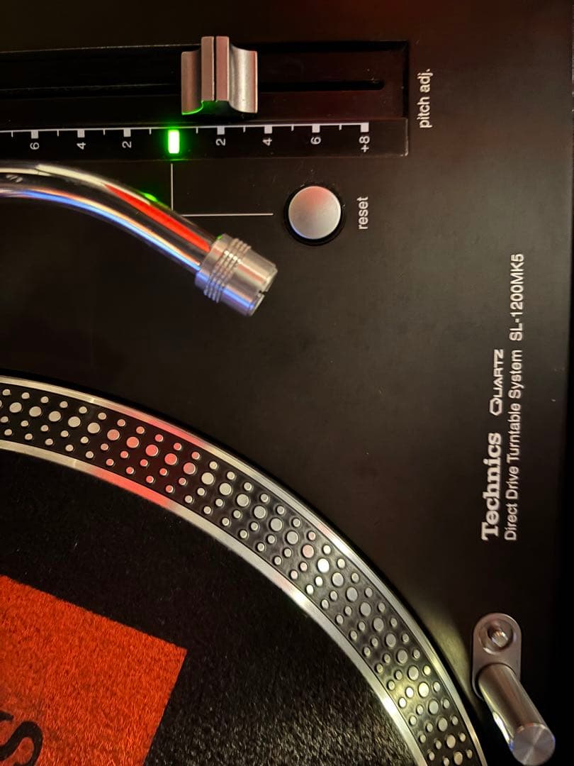 Technics ターンテーブル SL-1200MK5 ② Open Box Technics SL-1200MK5 Pro Turntable Silver | Guitar Center