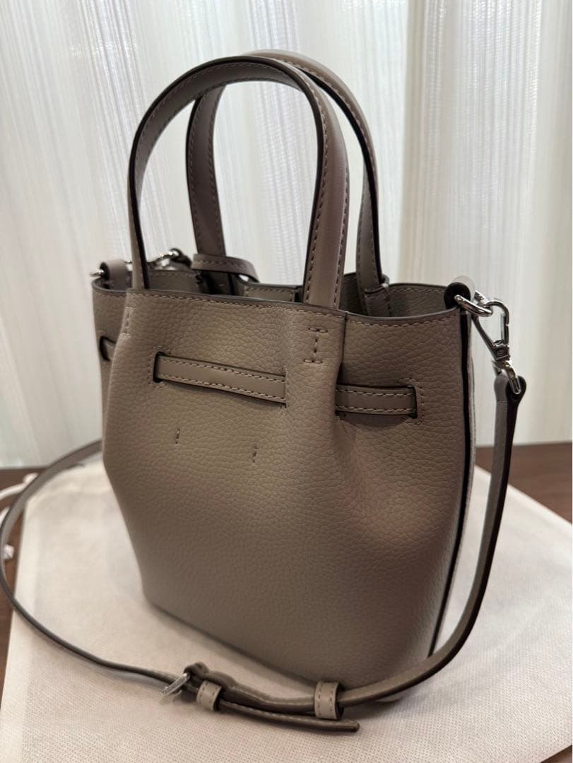 MICHAEL KORS CARSON NS クロスボディ　パールグレイ