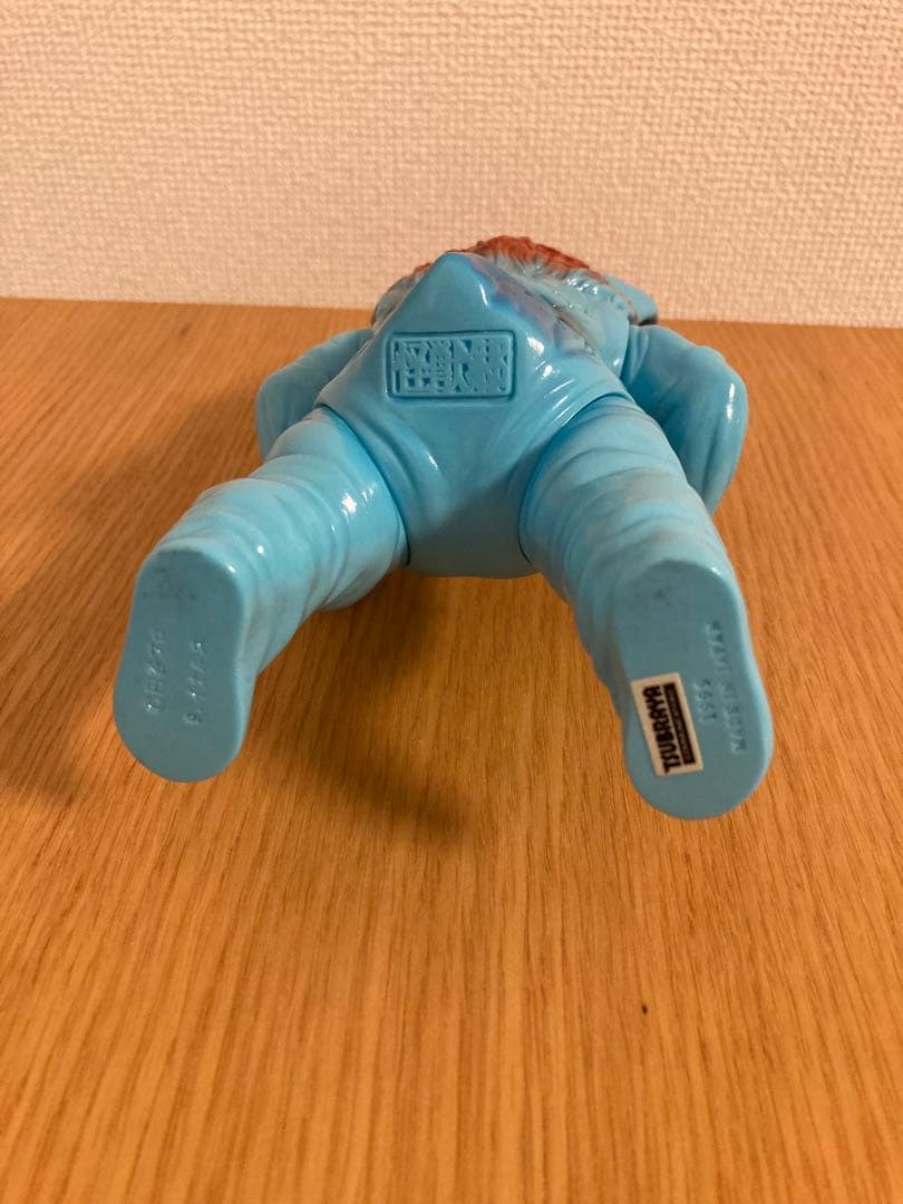 怪獣郷　イカルス星人　水色成型