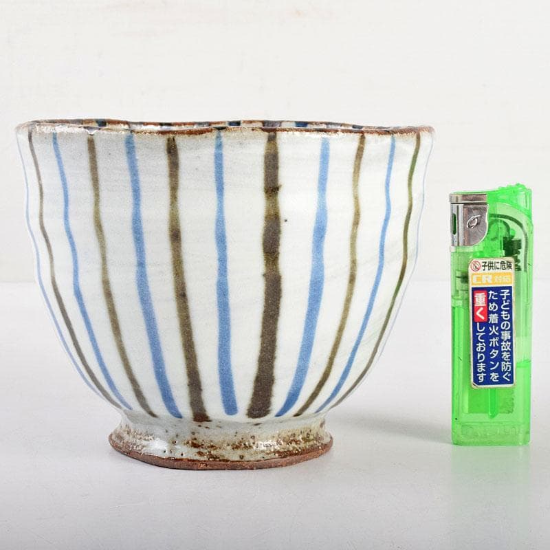 茶道具　河井寛次郎作　糖白釉　土賊文碗　仕覆付　共箱　M　R4957