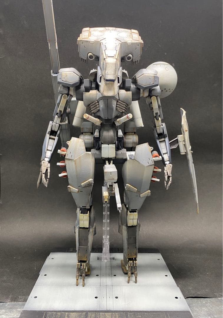 コトブキヤ 1/100 メタルギアソリッド サヘラントロプス 塗装完成品