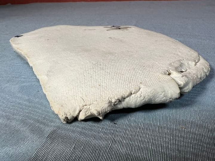 香川昌久　『皿』