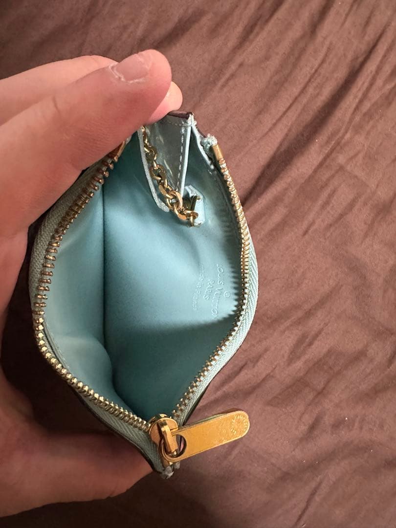 ルイヴィトン ヴェルニミロワール ポシェットクレ ケース グリーン