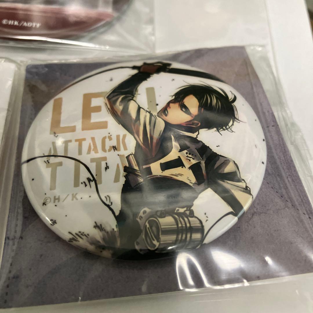 リヴァイ　缶バッジ　セット2