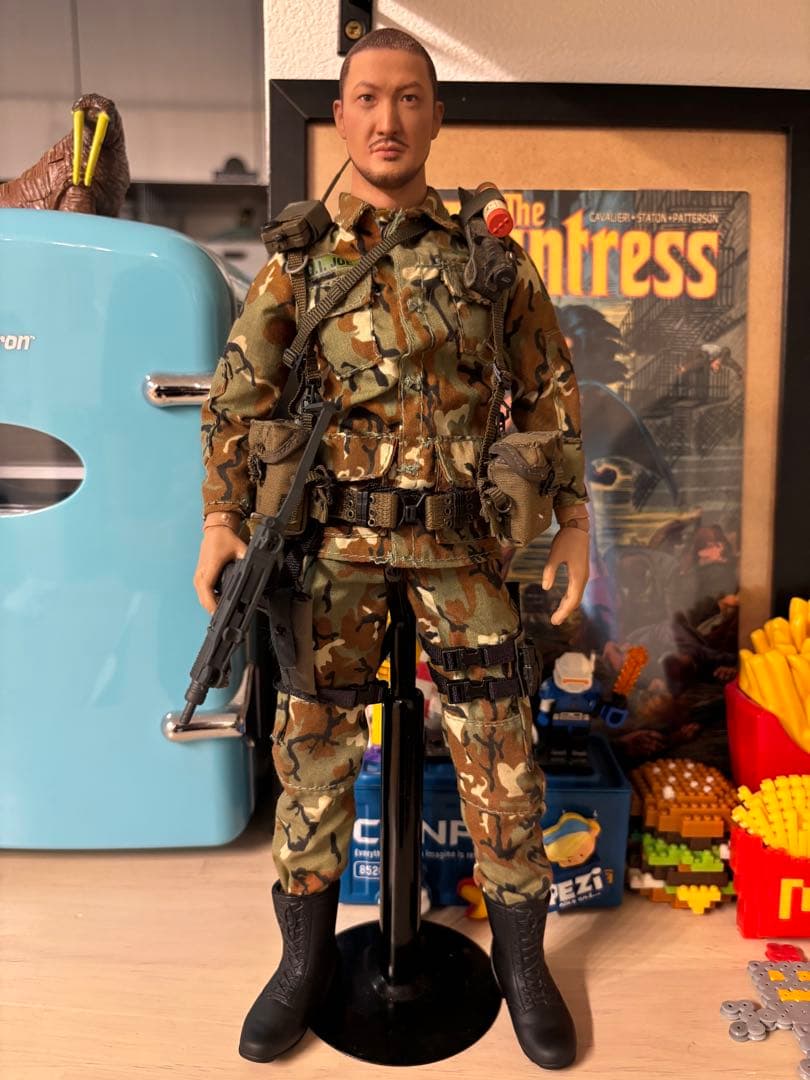 ミリタリーフィギュア 迷彩服 約30cm 1/6