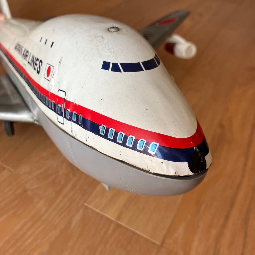 日本航空のジャンボジェット機　ブリキ模型