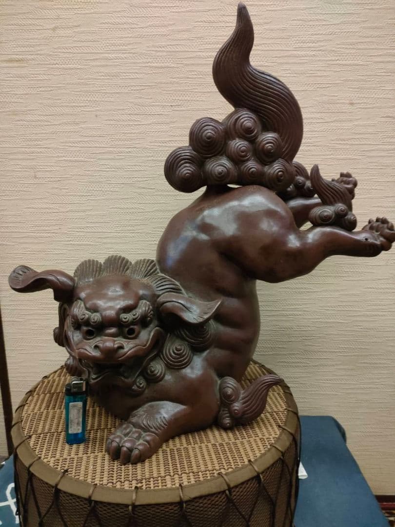 尾形乾山の片口大皿 の古陶！濃栗色のうねり片口に白の椿図 直しあり