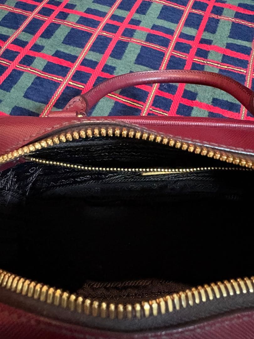 極美品☆　プラダ　ハンドバッグ　サフィアーノ　ラクス　ボストン