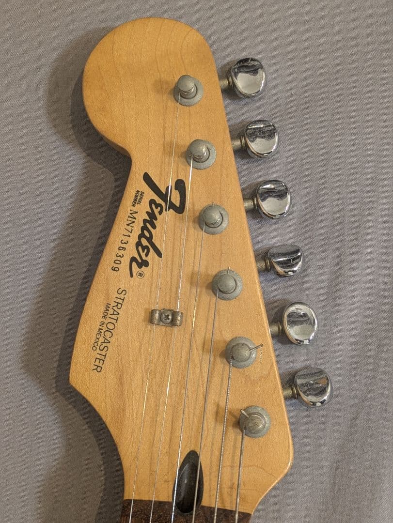 Fender Mexico Stratocaster レフティ