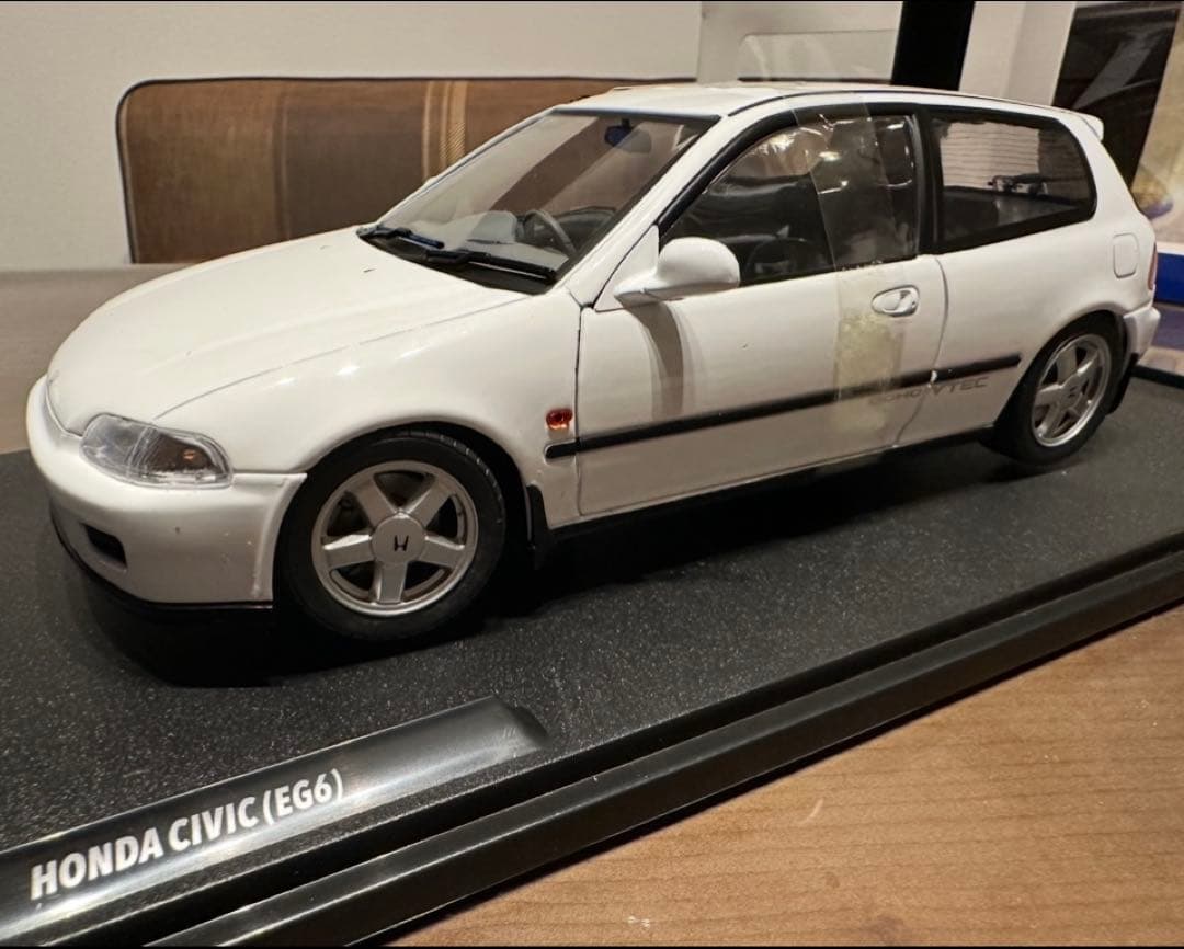 SOLIDOHonda Civic (EG6) ホワイト 1/18