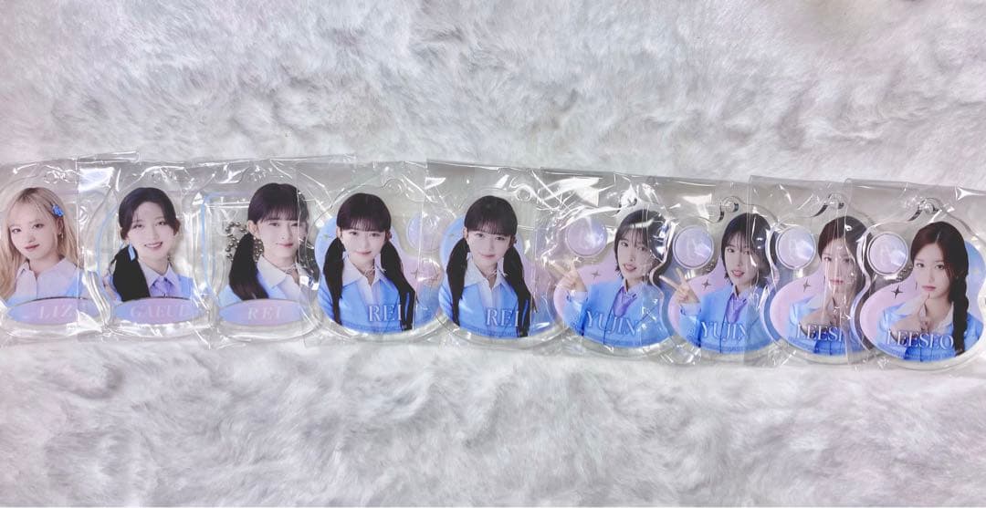 SEVENTEEN SEVENTEEN ウォヌ うちわ (4種) u0026 アクキーおまけ付き