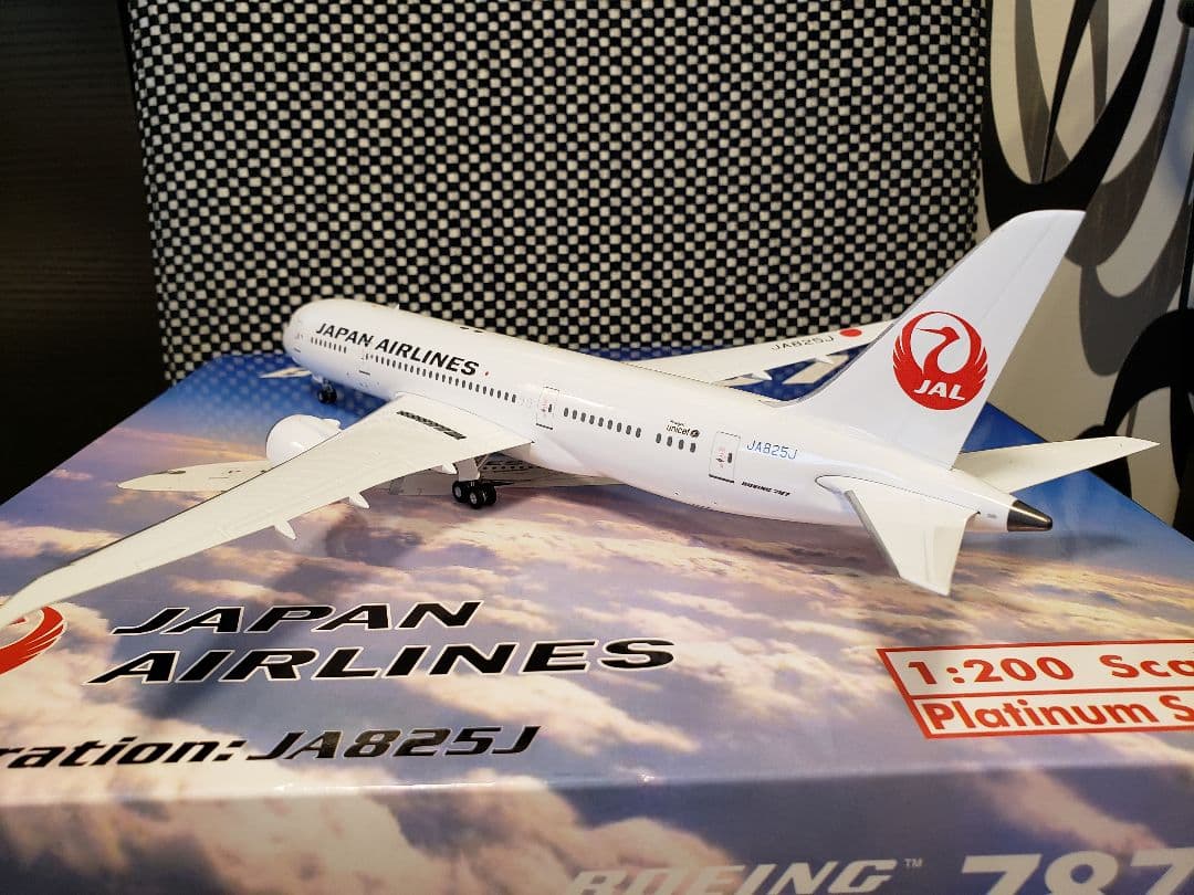 JAL 日本航空 B787-8 1/200 Phoenix製