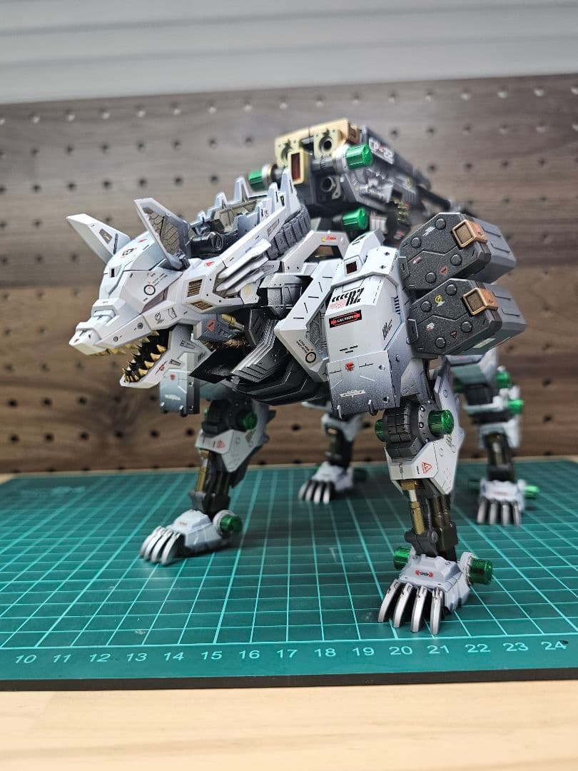 ゾイドHMMケーニッヒウルフデュアルスナイパーライフルセット全塗装