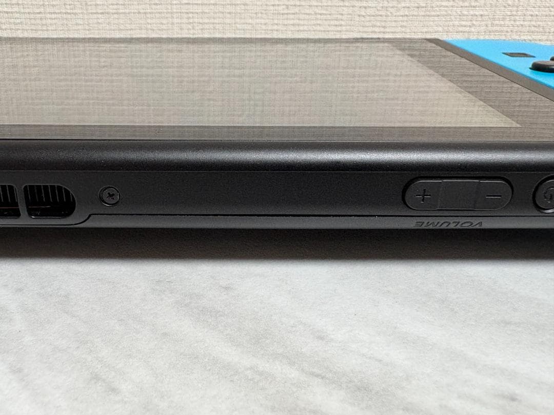 任天堂 Nintendo Switch 新型 HAC-001（-01）