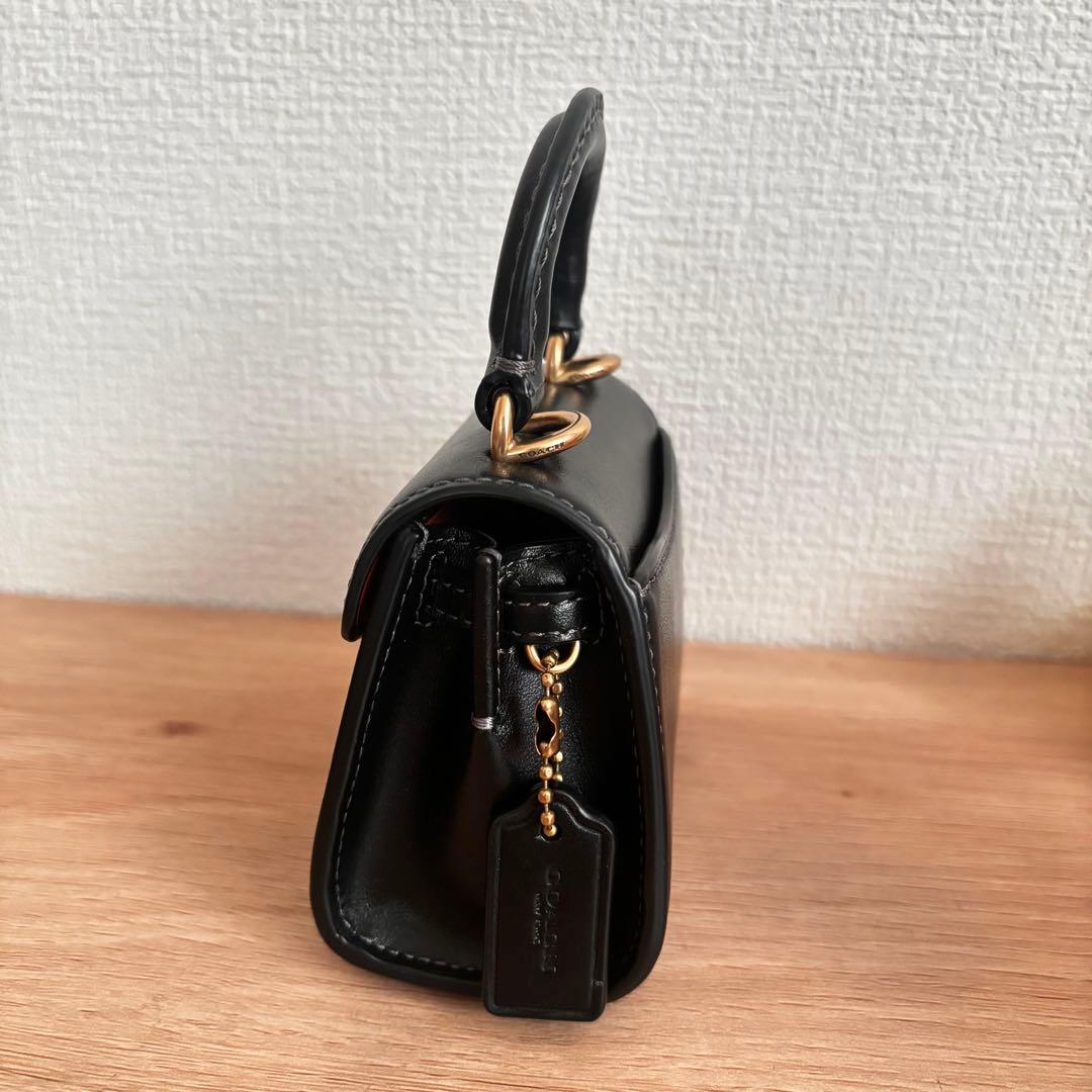 コーチのサミー トップ ハンドル バッグ 12 のブラック レザー製品値下げ済み