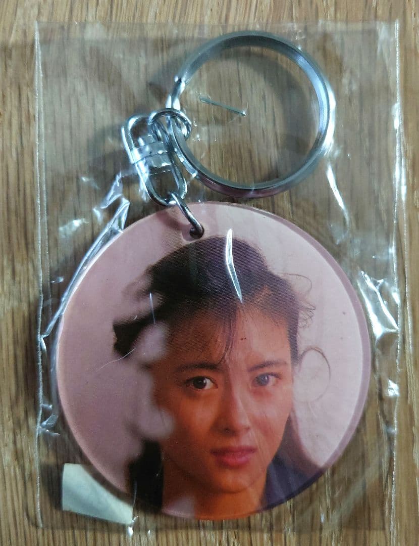 中山美穂 レア キーホルダー - メルカリ