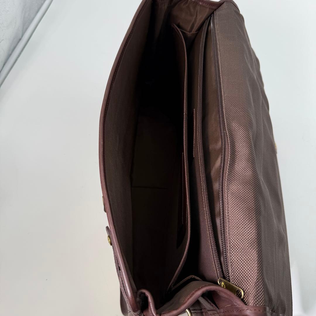 《研堂》オールドコーチ ビジネスバック ブリーフケース ターンロック 本革