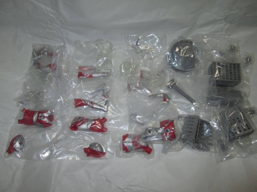 新品未開封　アルティメットルミナス ゼロ ウルトラ6兄弟 ティガ セット