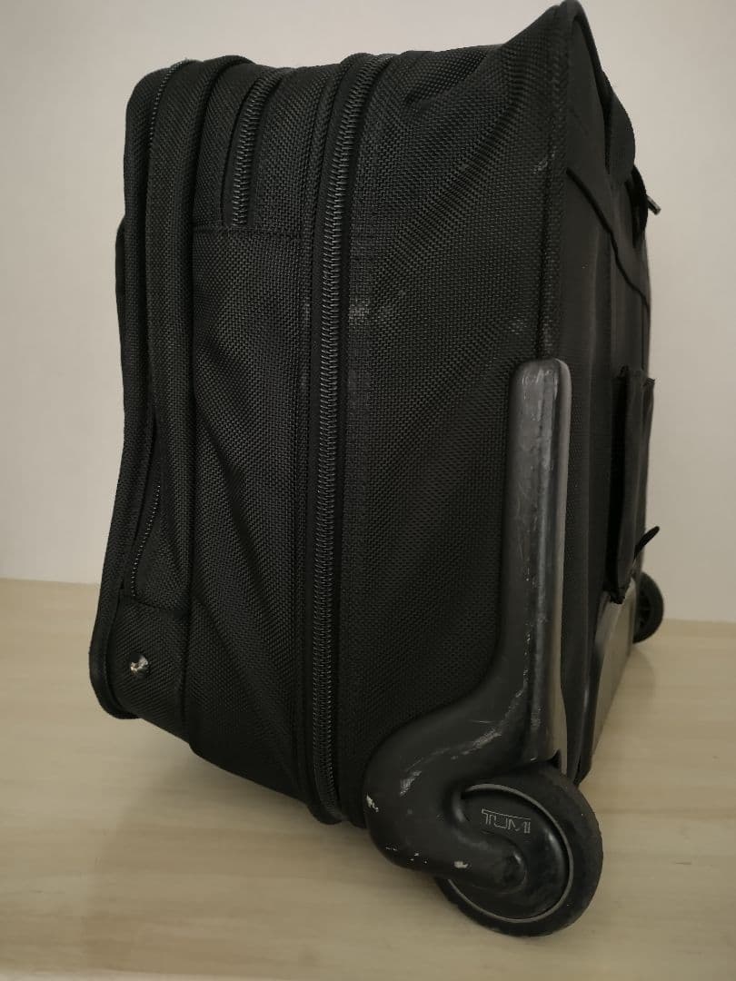 TUMI トゥミ キャリーケース 機内持ち込み 二輪 ブラック