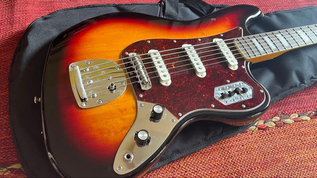 ギター Squier by Fender Classic Vibe Bass Vi