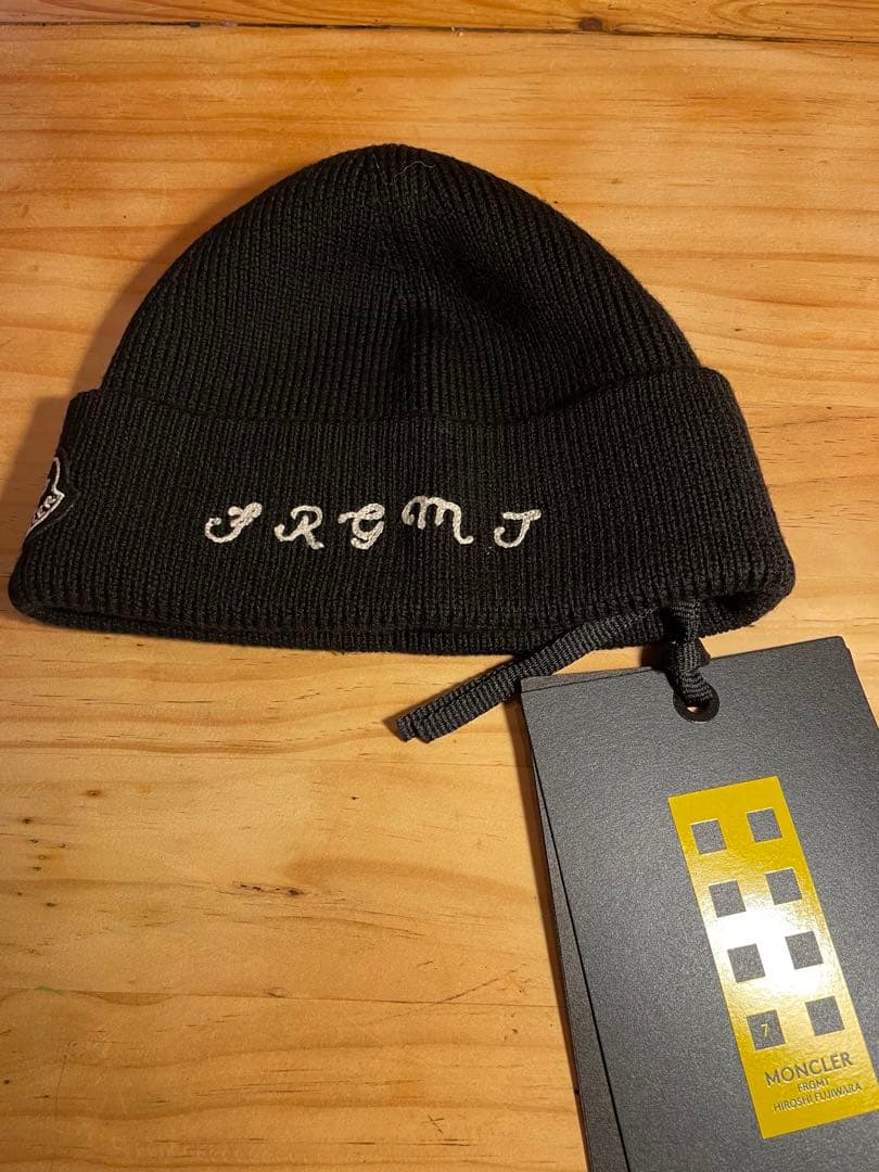 新品希少】モンクレールフラグメント ニット帽 ビーニー ブラック