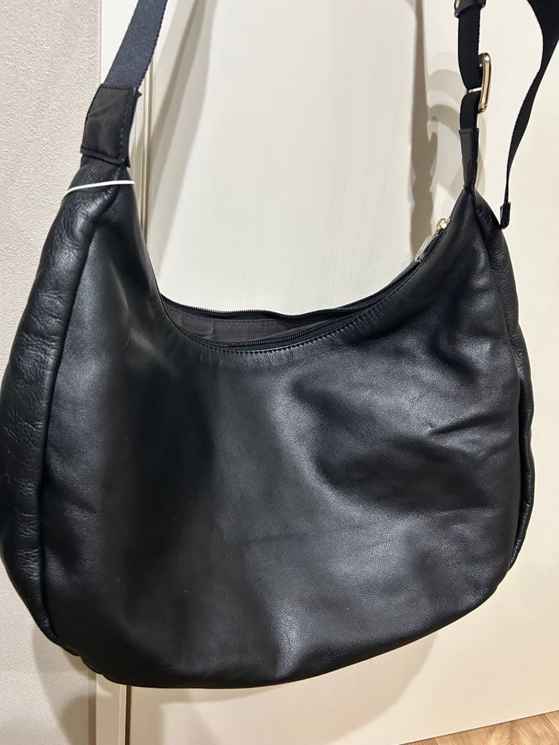 あん　新品タグ付　russet ソフトレザーラウンドビッグショルダーバック