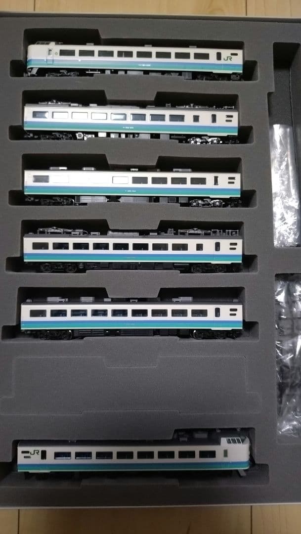 TOMIX　JR485-1000系特急電車(上沼垂色)セット