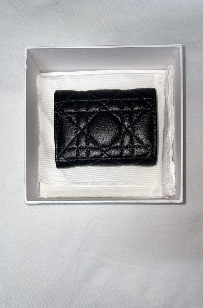 Dior Caro Veronia ウォレット カナージュ カーフスキン - メルカリ