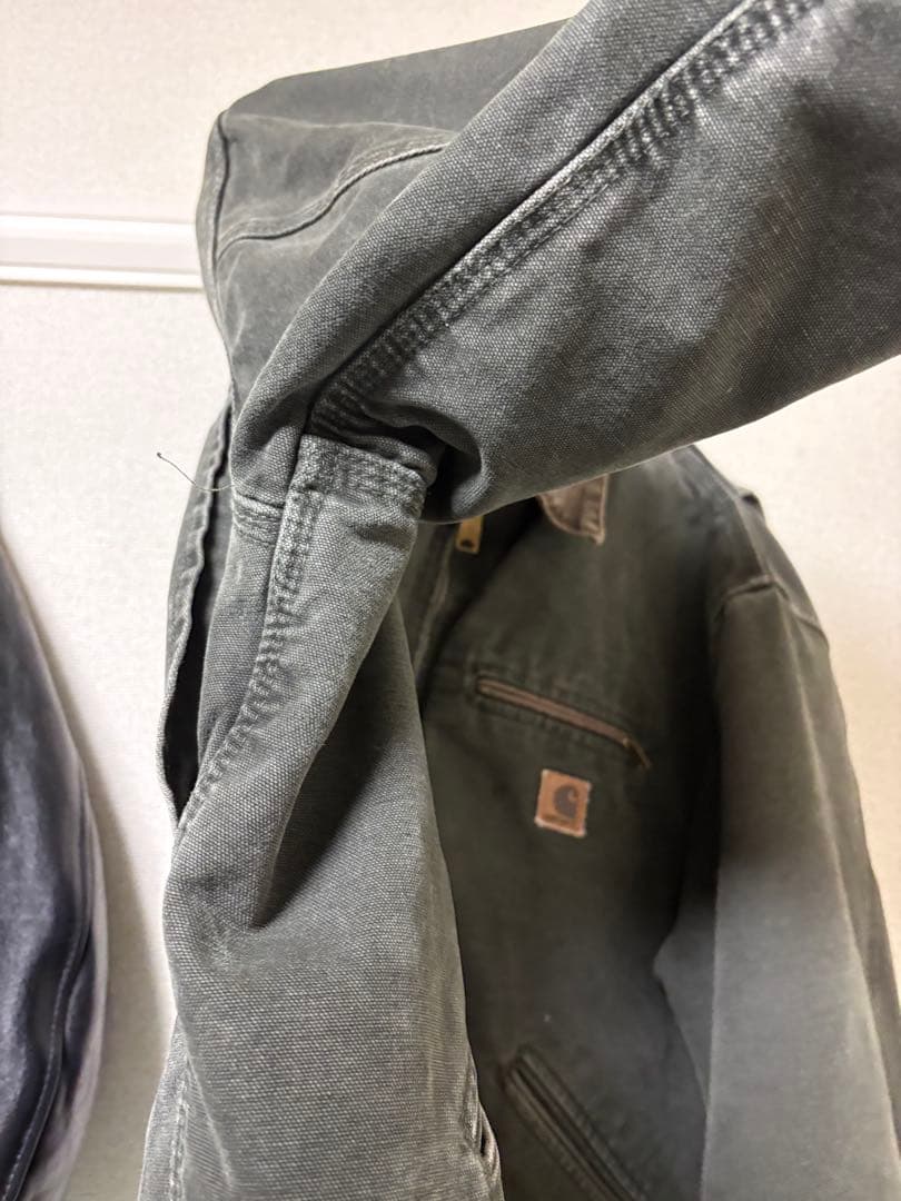 カーハートデトロイトジャケットj97mos